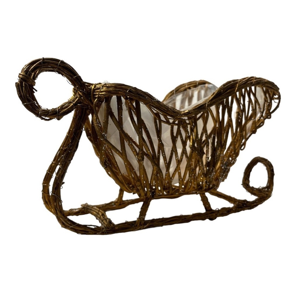 Wicker Sleigh Basket Natural Rattan Santa Claus Christmas Floral Arrangement